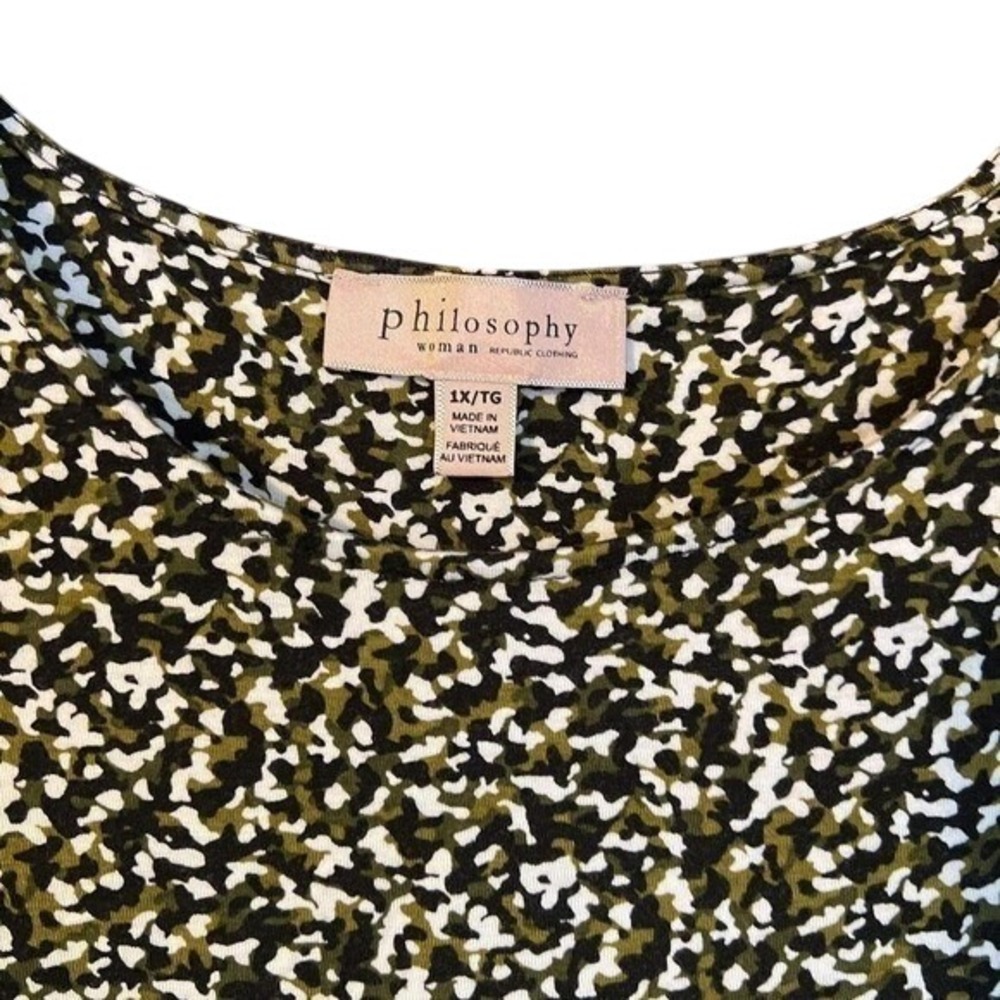 Philosophy Woman Olive Green Abstract Micro Print High Low Top 1X Plus Size - Picture 2 of 6